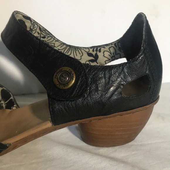 “RIEKER” Blue Leather Studded Heeled Mary Janes. - Picture 6 of 14